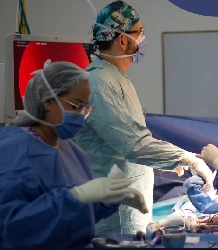 Mejor cirujano en hernias - hernioplastia - Dr. José Carmona